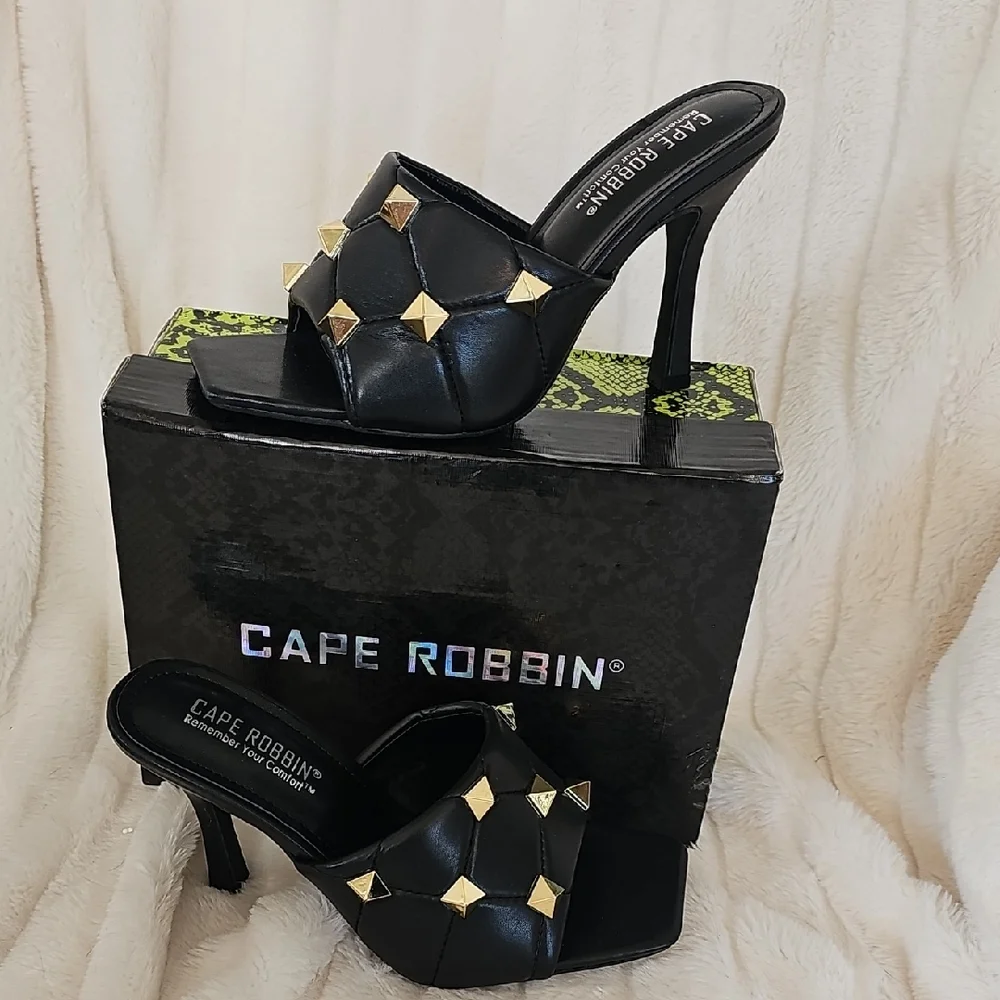 Cape Robbin Black Heels with Gold Accents